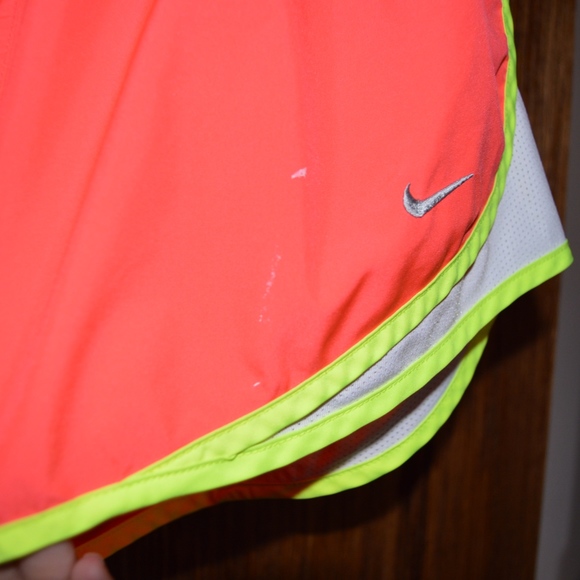 Nike Dry-Fit Running Shorts - M - Picture 2 of 4